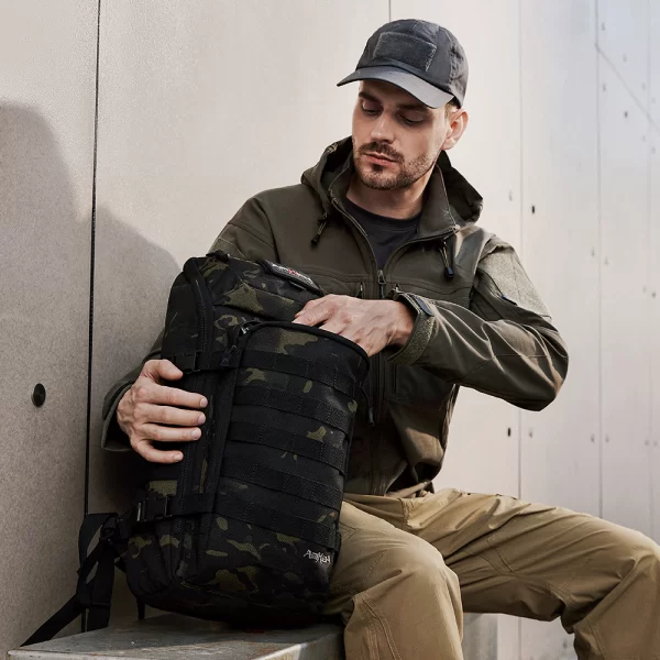 SLIM TACTICAL BACKPACK - Amheh
